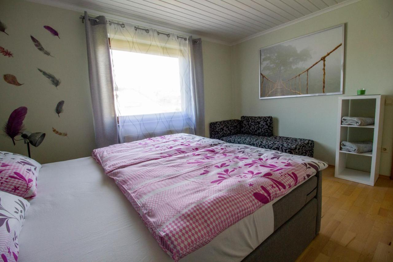 Ferienwohnung Miss Sophie Mehren  エクステリア 写真